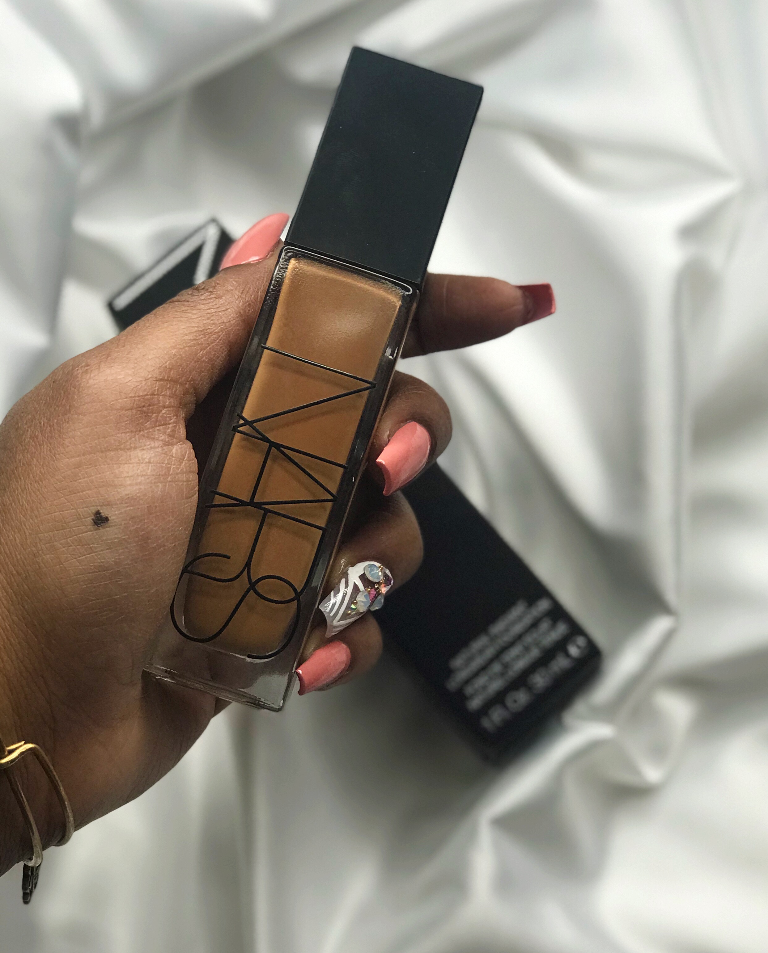 4 Reasons Why You Should Try This New NARS Foundation GoodGirlGoneFab